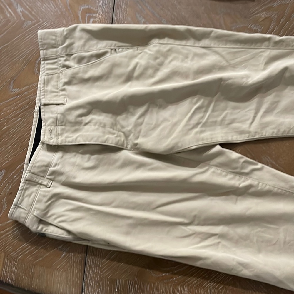 Eddie Bauer flex khaki pants